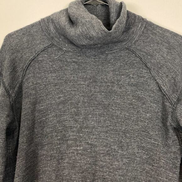 Free People Split Back Turtleneck Top Size Small - Picture 3 of 9